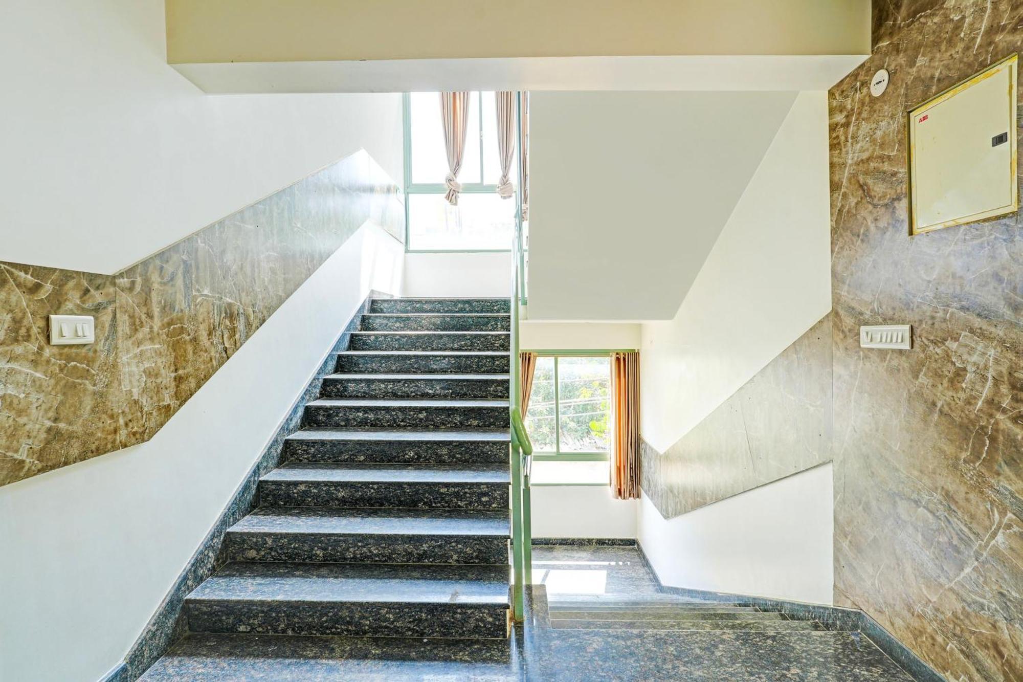Super Hotel O Kaveri Road Mysore Narasimharaja Puram Exterior photo